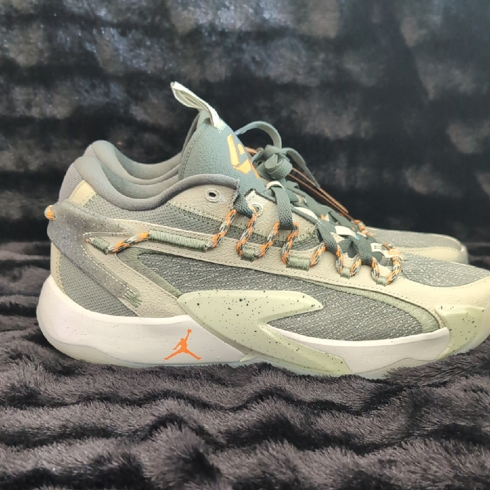 Jordan Luka 2 Olive Aura